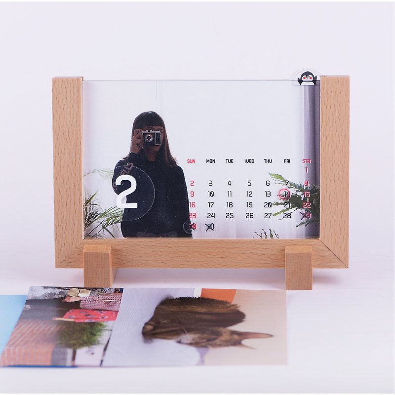 【Cherish Good Luck and Love the Old】A perpetual desk calendar that can be placed with your beloved photo as a background - ปฏิทิน - ไม้ สีนำ้ตาล