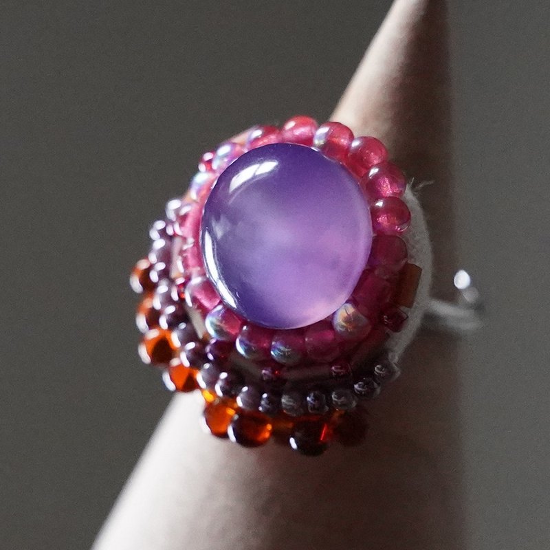 Talkative Ring 53 Free Size Bead Embroidery Ring Circle Purple Brown Multi Color - General Rings - Glass Multicolor