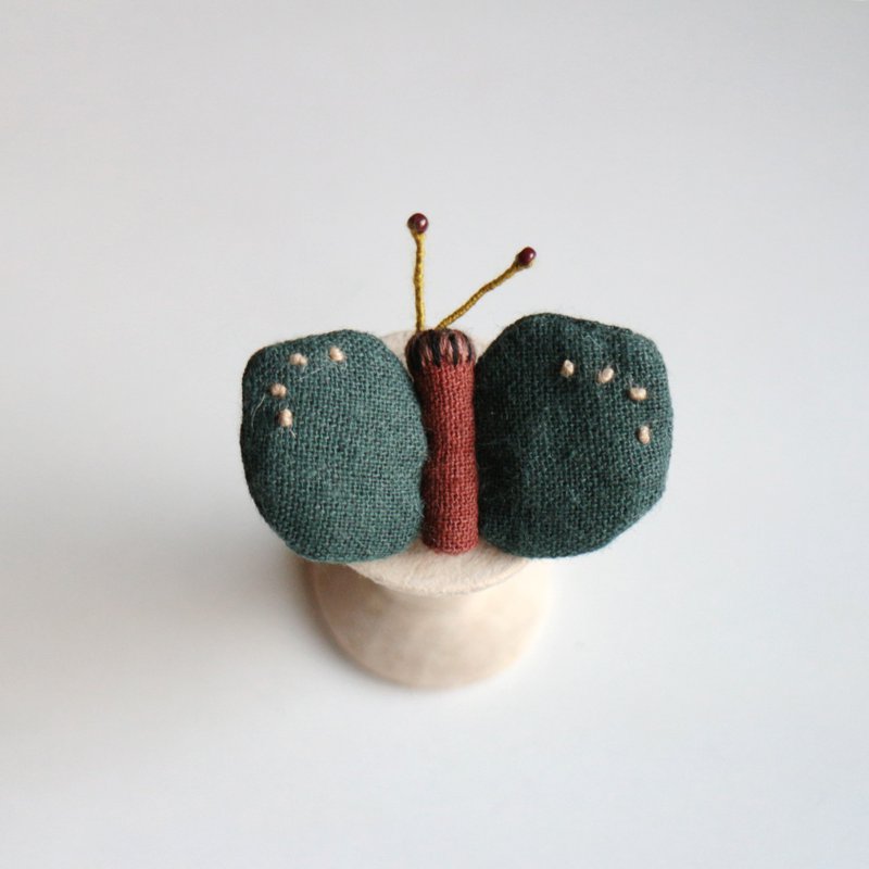 小蝴蝶 刺繡胸針別針 / 65 樹蝶 - 徽章/別針 - 繡線 綠色