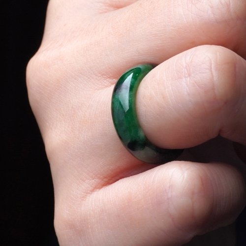 瓔珞珠寶盒 E.L.Jewelry Box 飄綠花翡翠戒指戒圈 | 國際12圍 | 天然緬甸玉翡翠A貨 | 送禮