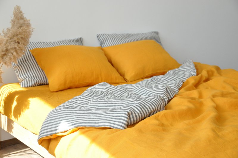 Turmeric double-sided linen duvet cover / Softened linen / Comforter cover - 寢具/床包 - 亞麻 黃色