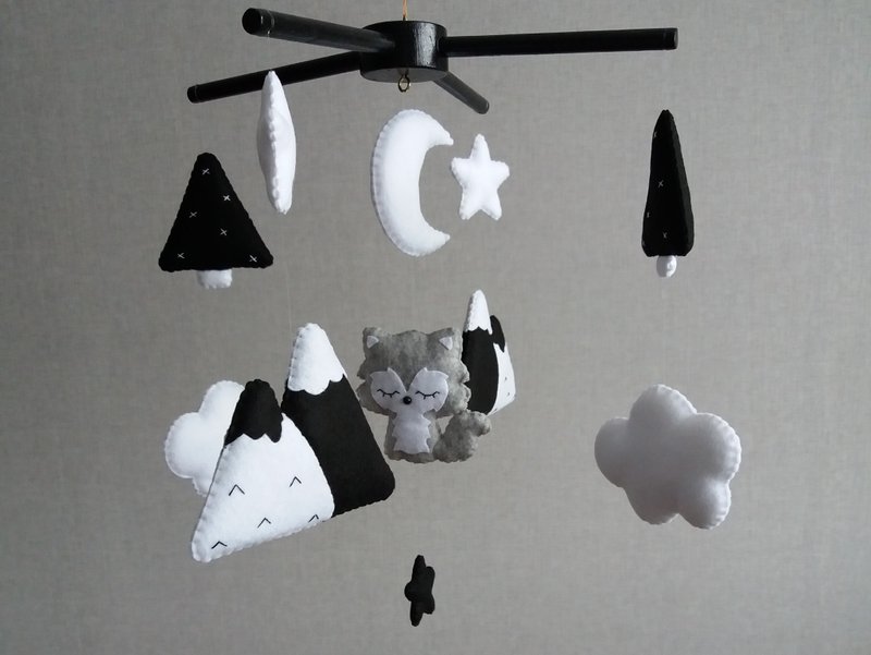 Wolf mobile, Baby mobile mountains, Woodland baby mobile, Crib mobile monochrome - Kids' Toys - Other Materials Black