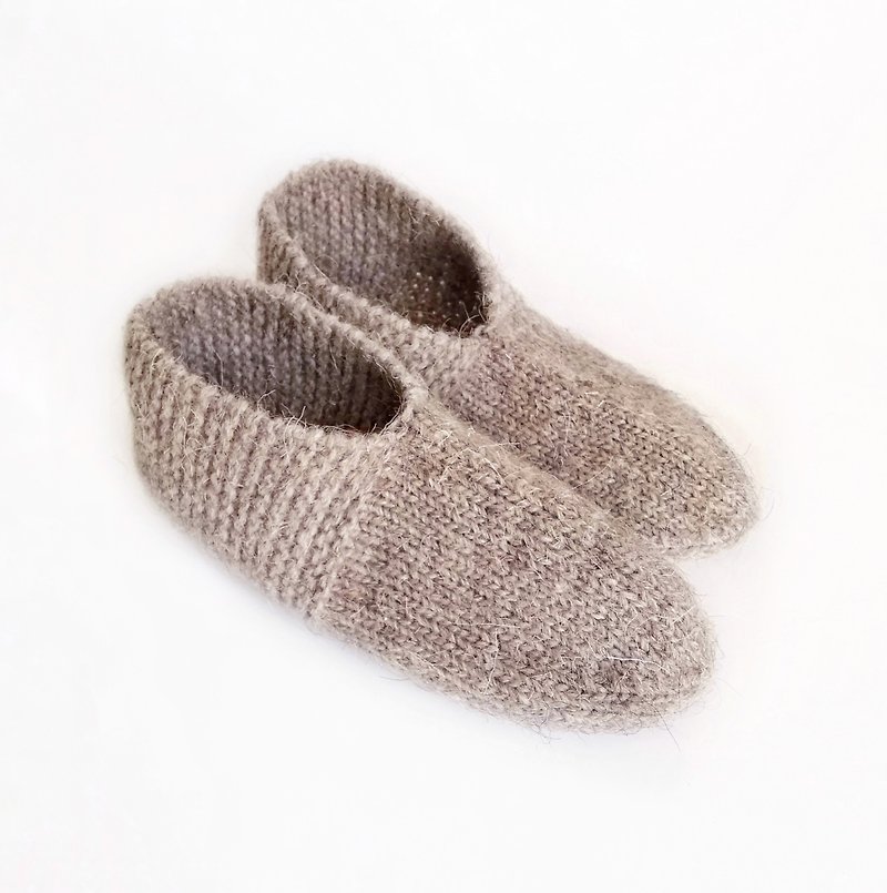 Hand-Knit Men's Home Socks-Slippers in Natural Sheep's Wool for Ultimate Warmth. - Slippers - Wool 