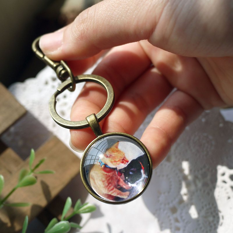 [Customized-Graduation Ceremony] Time Gemstone Key Ring Practical Classic Style / 25mm / Single-sided Photo - Customized Portraits - Other Metals Red