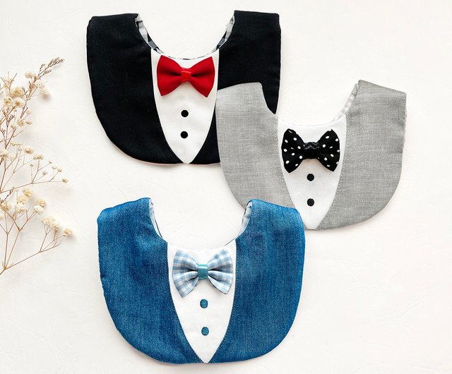 Organic Reversible Bowtie Bib in Fog Dots Organic Reversible Bowtie Bib in Fog Dots