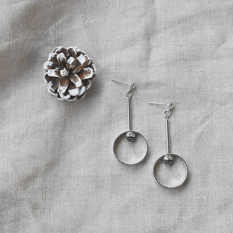 Handmade Earrings - Round (Mother's Day Gift / Sisters / Gift / Send Her /) - ต่างหู - โลหะ 