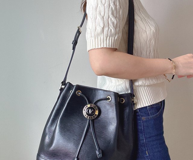 Valentino bag second hand hotsell