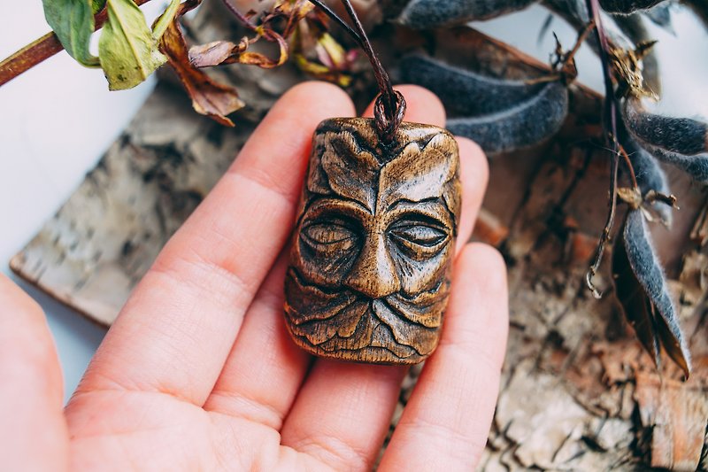 ไม้ สร้อยคอ สีนำ้ตาล - Wooden hand carved norse pagan pendant, greenman pendant, celtic necklace