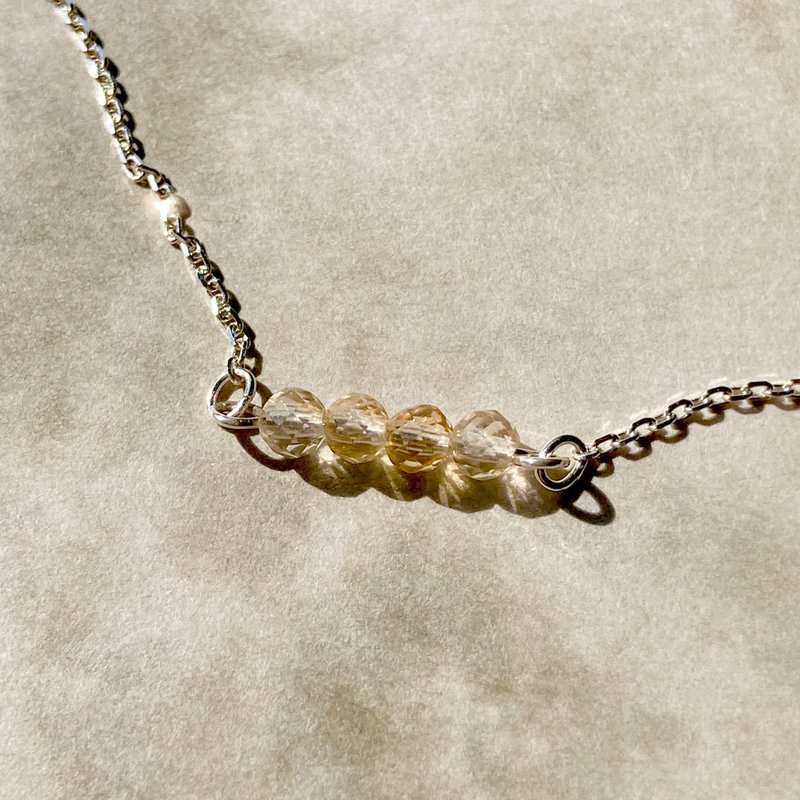 Citrine quartz and silver chain bracelet - สร้อยข้อมือ - เงิน 