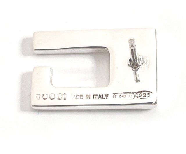 日本直送 中古美品】グッチ GUCCI スタッド ピアス Gロゴ シルバー925
