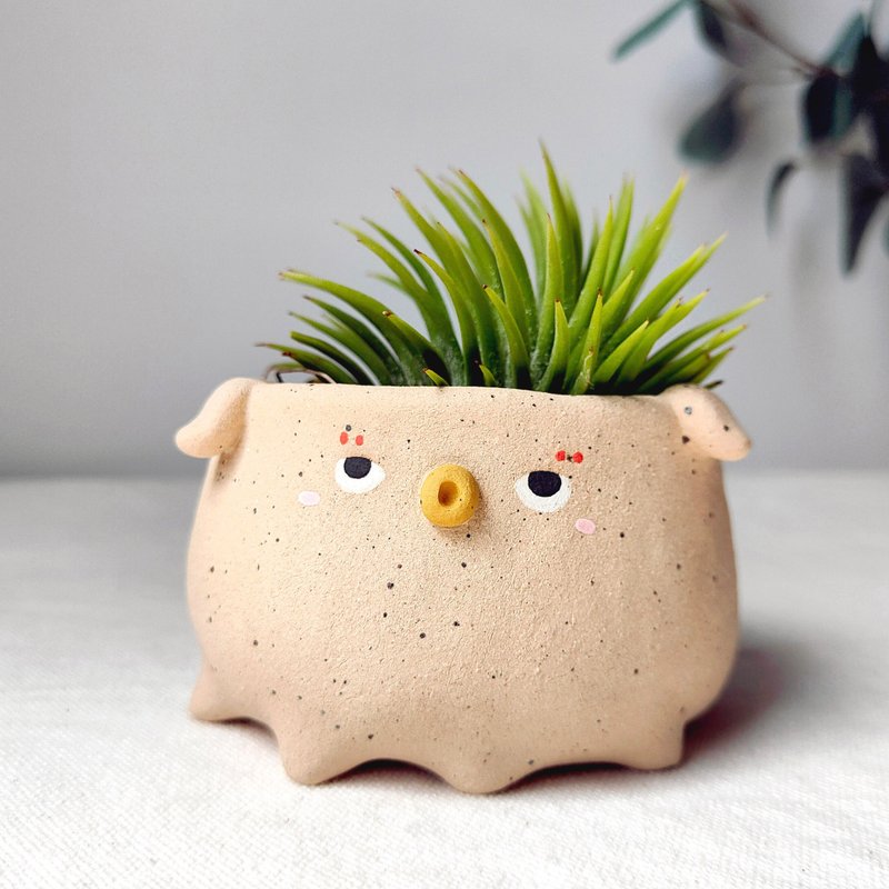 Grumpy octopus planter. Handmade pot with drainage hole. - เซรามิก - ดินเผา 