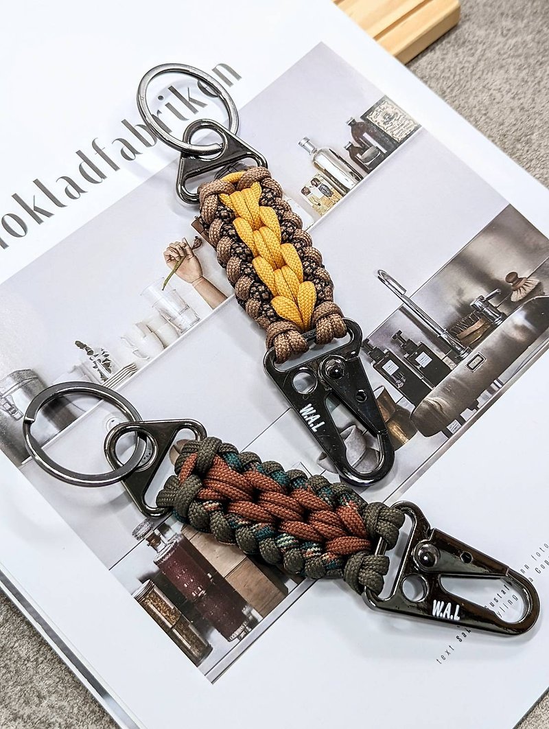 WAL-paracord Earth tones hand-woven key ring buckle - Keychains - Nylon 