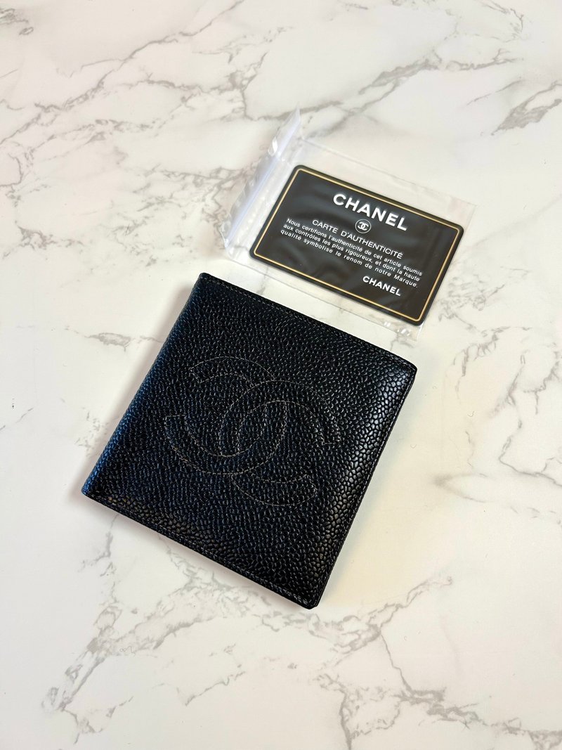 【LA LUNE】Vintage Chanel Classic Black Caviar Genuine Leather Compact Wallet Purs - Wallets - Genuine Leather Black