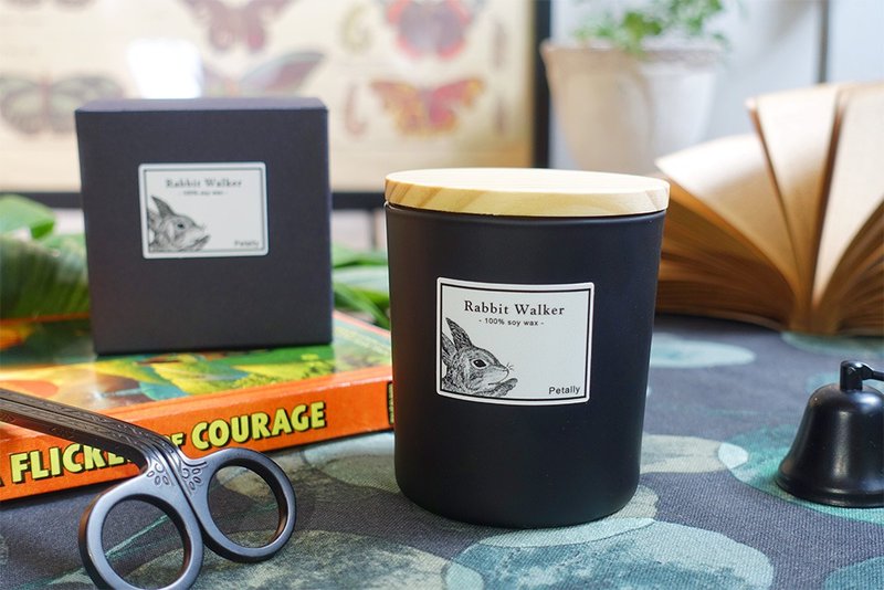 野兔玫瑰-香氛蠟燭200g (田園玫瑰香) - 香氛蠟燭/燭台 - 蠟 黑色