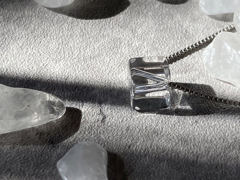 【白晝的永恆。方塊白水晶項鍊】925銀鏈、天然白水晶、夏季 - 鎖骨鍊 - 其他材質 透明