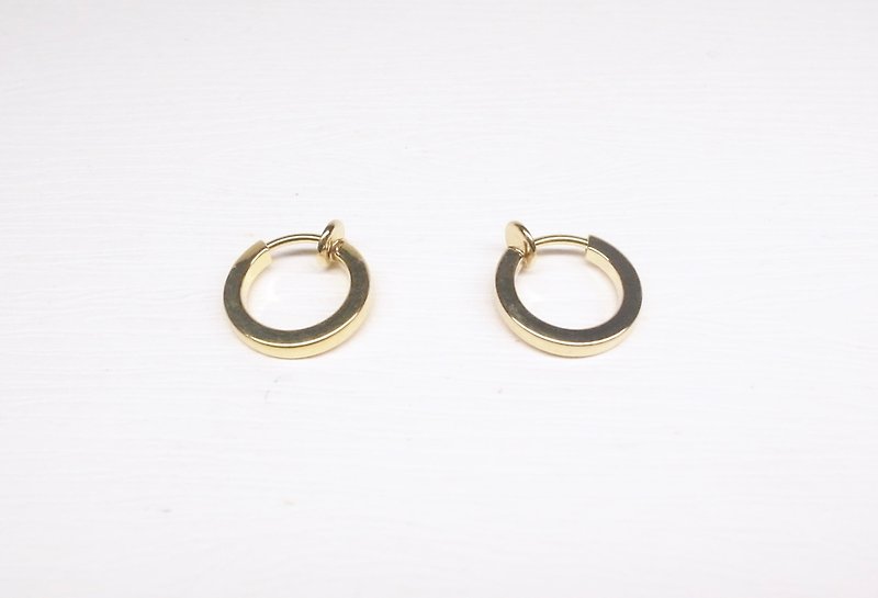 Ermao Silver[Thick Tube Width 2mm Square Thick Medium-sized Hoop Earrings] Clip-on pair - ต่างหู - วัสดุอื่นๆ สีทอง