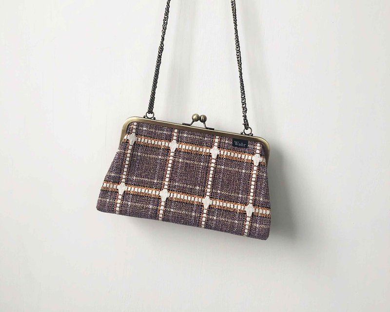 Square wool clasp frame bag/with chain/ cosmetic bag - กระเป๋าแมสเซนเจอร์ - ผ้าฝ้าย/ผ้าลินิน หลากหลายสี