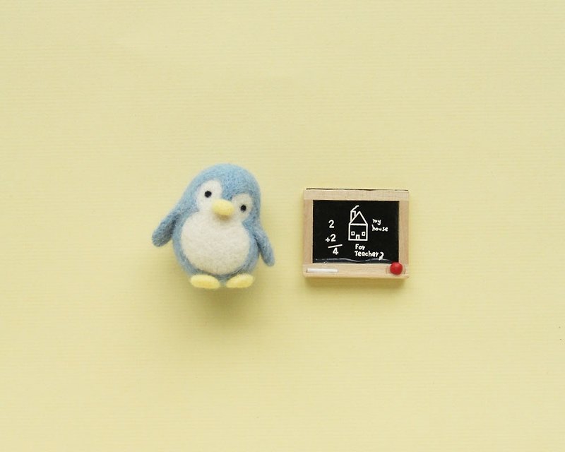 Leyang·Have Fun Wool Felt Material Pack-Cute Little Penguin - Knitting, Embroidery, Felted Wool & Sewing - Wool 