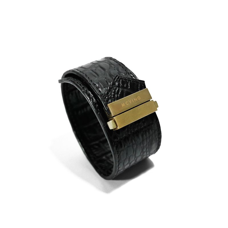 Black crocodile pattern cowhide wide version Play Hard bracelet - สร้อยข้อมือ - หนังแท้ สีดำ