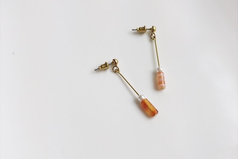 Red agate pearl brass modeling earrings - Earrings & Clip-ons - Gemstone Red