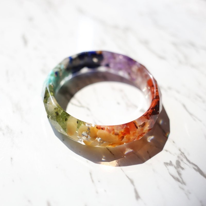 [Valentine's Day Gift] Rainbow Seven Chakra Aogang Rhombus Faced Wide Face Bracelet - Crystal Healing and Wisdom and Luck - Bracelets - Crystal Multicolor