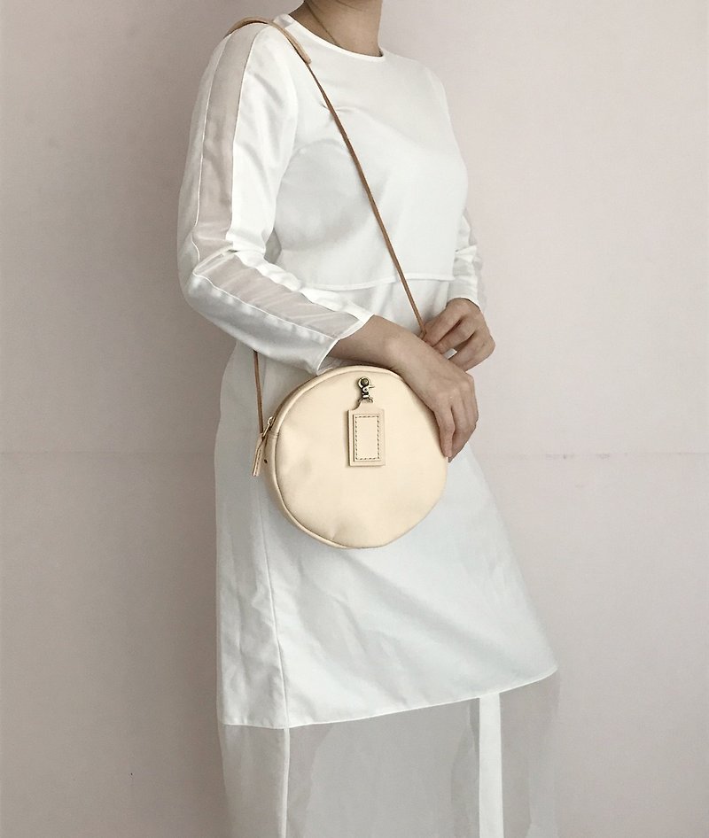 Branded bag │ round bag body + strap (without strap) │ original skin - Messenger Bags & Sling Bags - Genuine Leather Orange