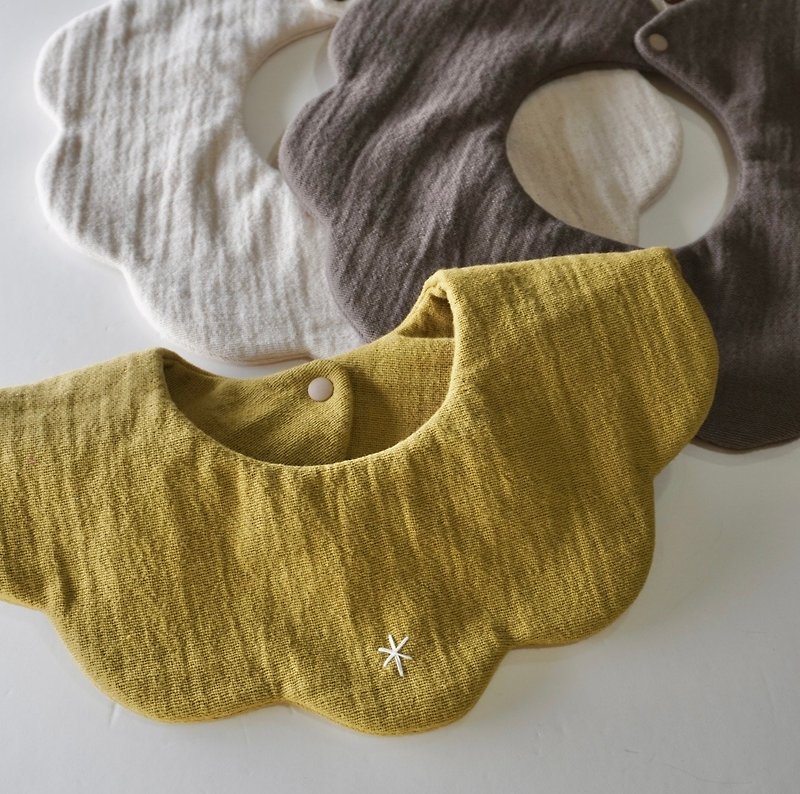 Washed thick double yarn 360 degree flower bag - Bibs - Cotton & Hemp 