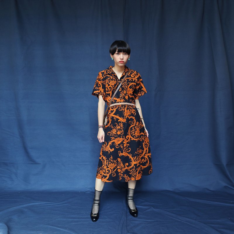 Pumpkin Vintage. Vintage printed dress - One Piece Dresses - Polyester Black