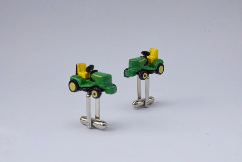 Tractor Cufflinks Thrower Cufflink - กระดุมข้อมือ - โลหะ สีน้ำเงิน