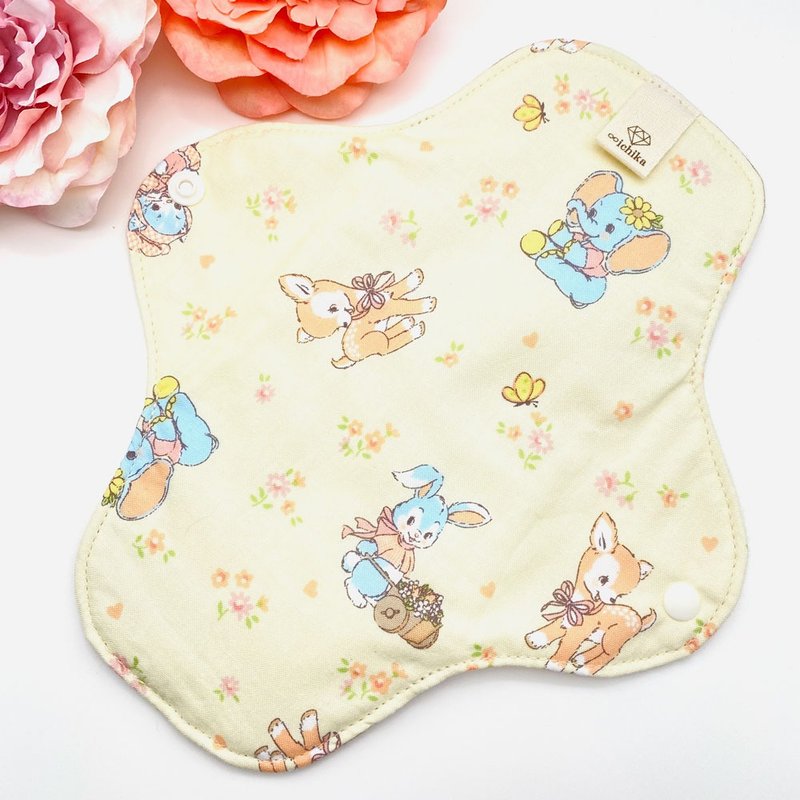 Cloth napkin for women, small size, organic cotton napkin, cute Animals pattern - ของใช้ส่วนตัวผู้หญิง - ผ้าฝ้าย/ผ้าลินิน 