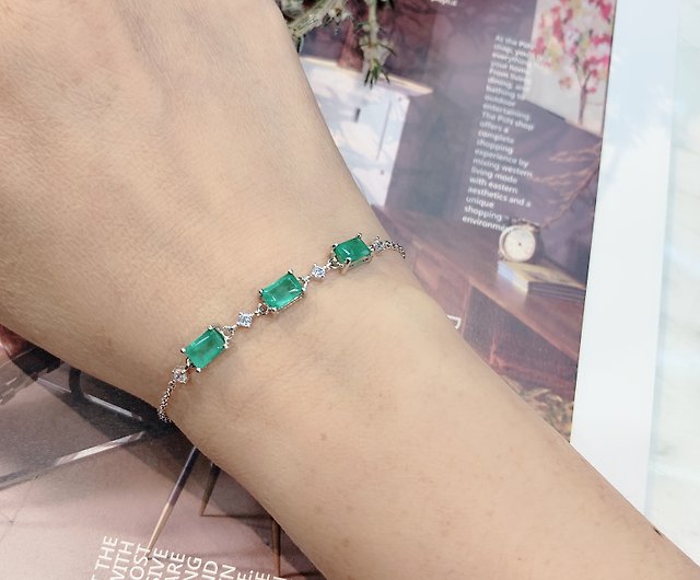 emerald bracelet Green Natural Emerald Bracelet - Shop luna-artjewelry2014 - Bracelets -  Pinkoi