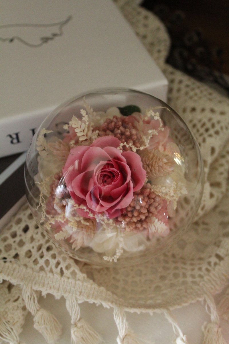 永生玫瑰/玻璃球/不凋花/獨一無二/小禮物/可客製 - 乾燥花/永生花 - 植物．花 