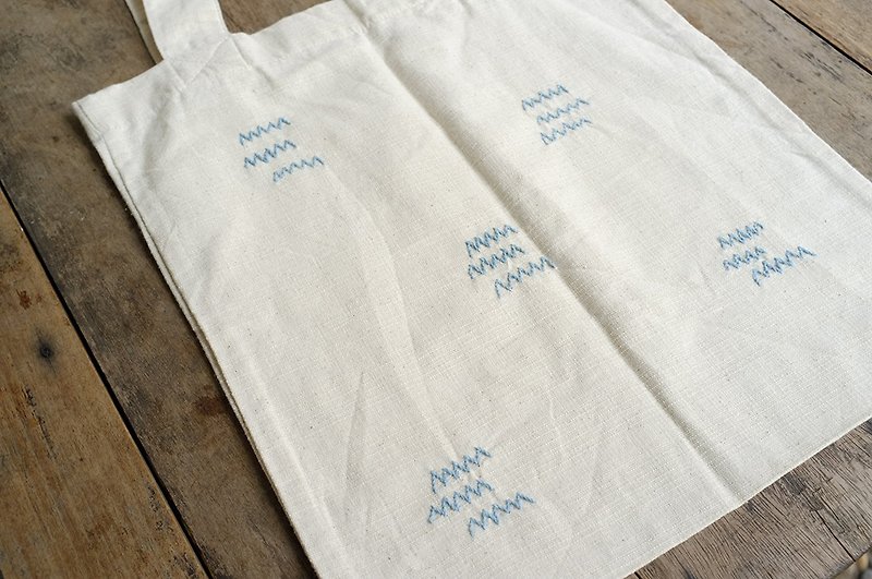 linnil: Triple thunder / Partly cloudy tote bag project - กระเป๋าแมสเซนเจอร์ - ผ้าฝ้าย/ผ้าลินิน ขาว