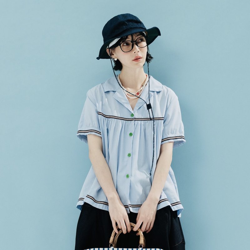 藍白格紋西領襯衫 / 短袖 上衣 - 女襯衫 - 棉．麻 藍色