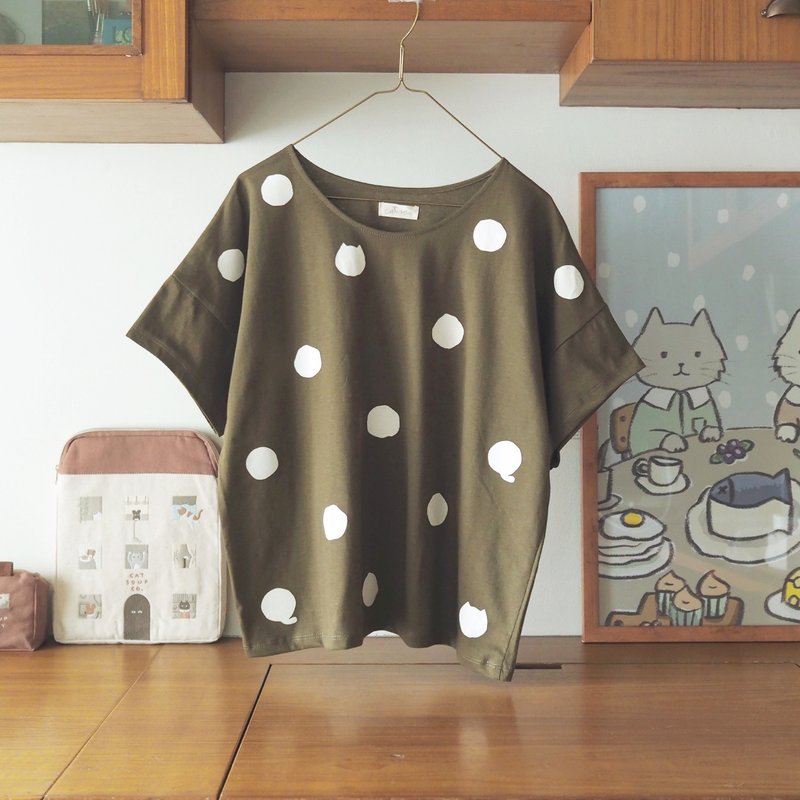 polka dot cat t-shirt : khaki - 女 T 恤 - 棉．麻 卡其色