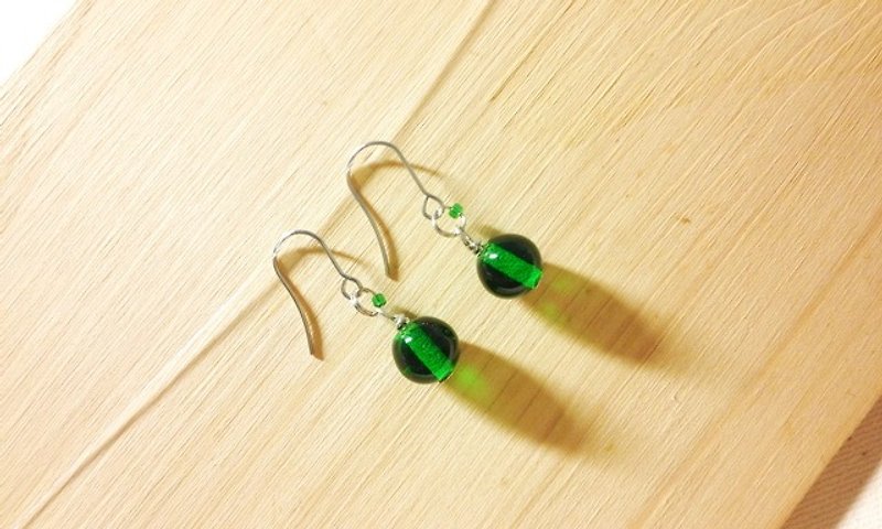 柚子林琉璃 - 百搭琉璃耳環系列 - 森林綠 - 可改夾式 - 耳環/耳夾 - 玻璃 綠色