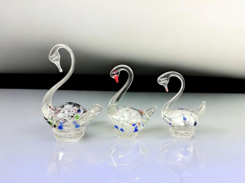Murano - Set of 3 original Murano glass swans - 擺飾/家飾品 - 玻璃 