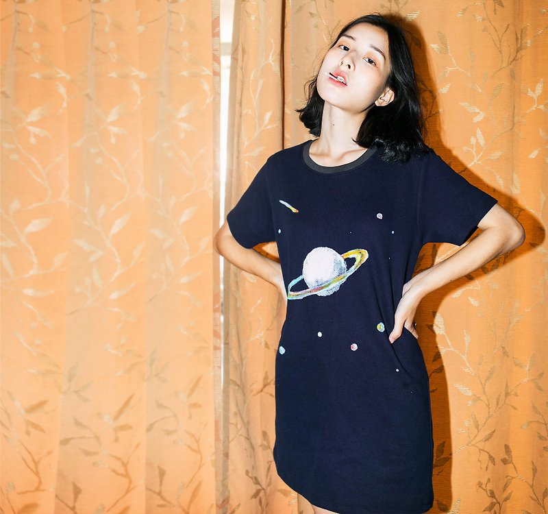 Saturn / T-shirt Dress / One-piece【雙 11 限定】 - 女 T 恤 - 棉．麻 黑色