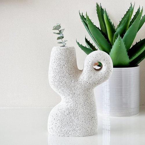 25 Degrees Room Aerated concrete vase, type 2, for displaying, can put dried flower lover