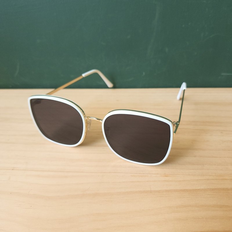 [Arctic second-hand groceries] White early vintage sunglasses props - Sunglasses - Other Materials White