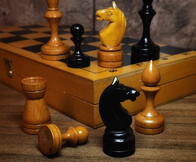 1950年代の古いチェスセットソ連木製ヴィンテージチェス盤29x29cm
