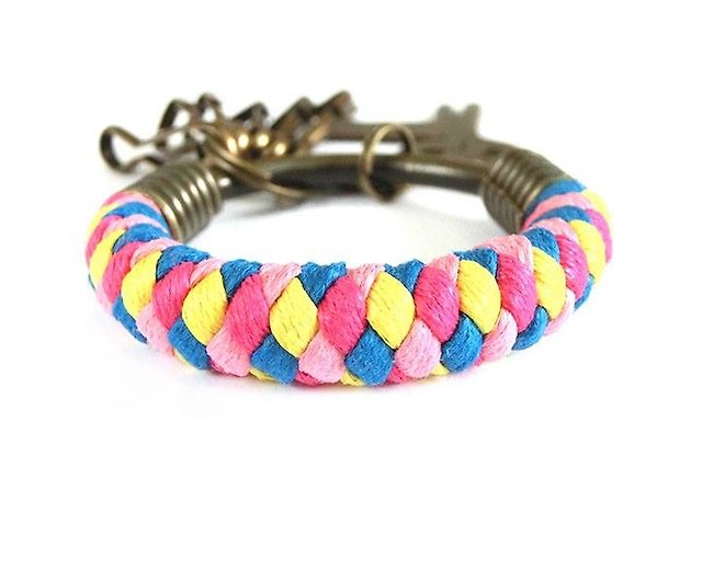 Key ring (small) 5.3CM pink + Peach+ bright yellow + bright blue + standing  cat braided wax rope customization - Shop una-handiwork Keychains - Pinkoi