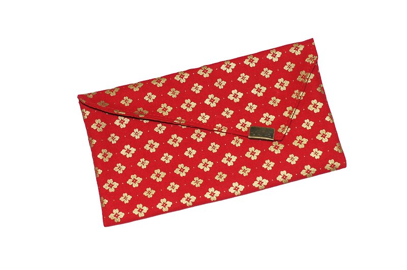 [AnnaNina] handmade double red envelopes passbook cash storage bag cherry red emblem - กระเป๋าเครื่องสำอาง - ผ้าฝ้าย/ผ้าลินิน 