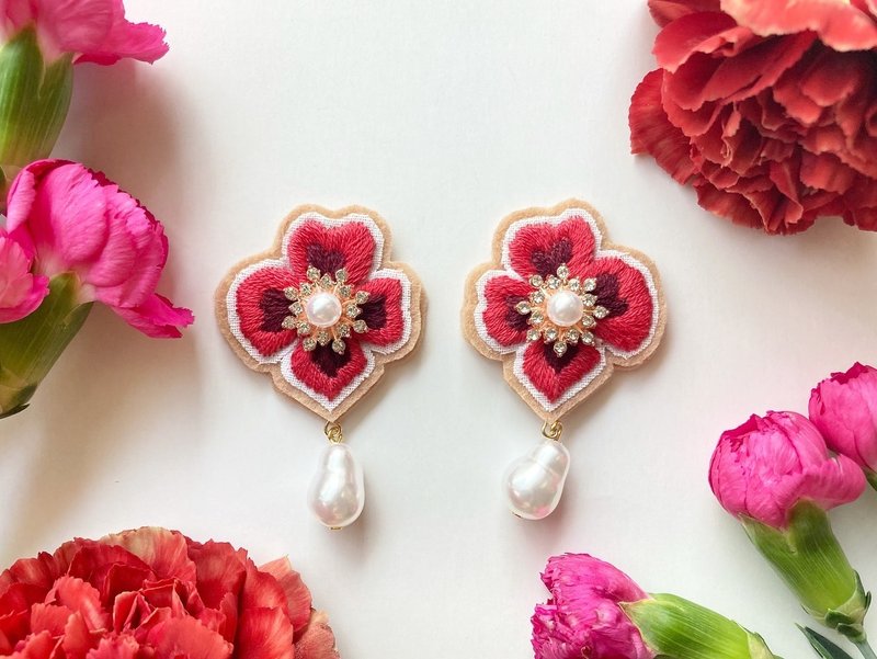 bon bon Dahlia pink ( pearl )【刺繍アクセサリー/お正月/卒業式/プチギフト/クリスマス】 - 耳環/耳夾/耳骨夾 - 繡線 粉紅色