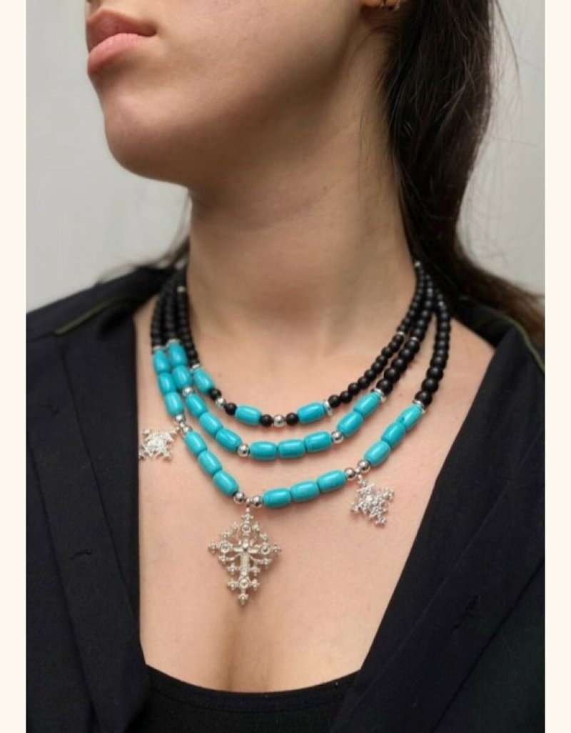 Necklace made of black shungite, silver crosses and turquoise hematite - สร้อยคอ - เครื่องประดับพลอย สีน้ำเงิน