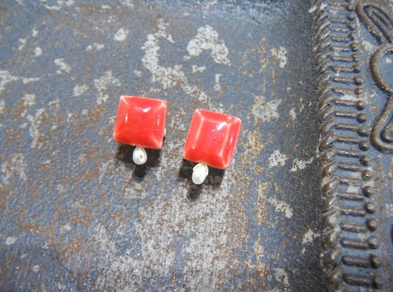 Small square cut and small freshwater pearl ceramic pierce / earring · red - Earrings & Clip-ons - Pottery Red