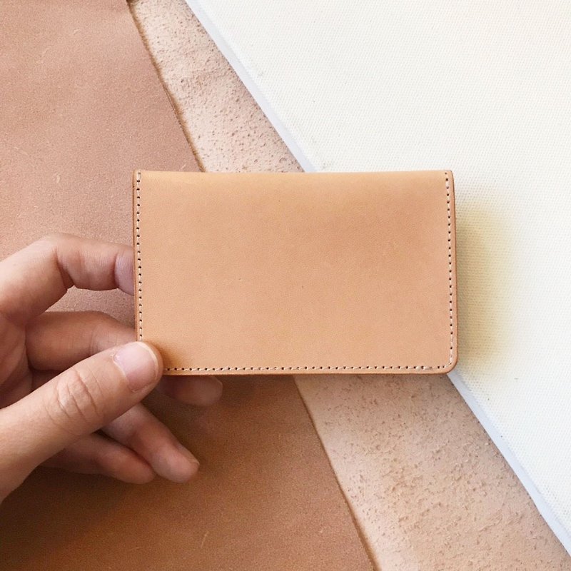 Credit card holder _ ultra-thin minimalist _ light brown with dark brown - ที่ใส่บัตรคล้องคอ - หนังแท้ สีส้ม