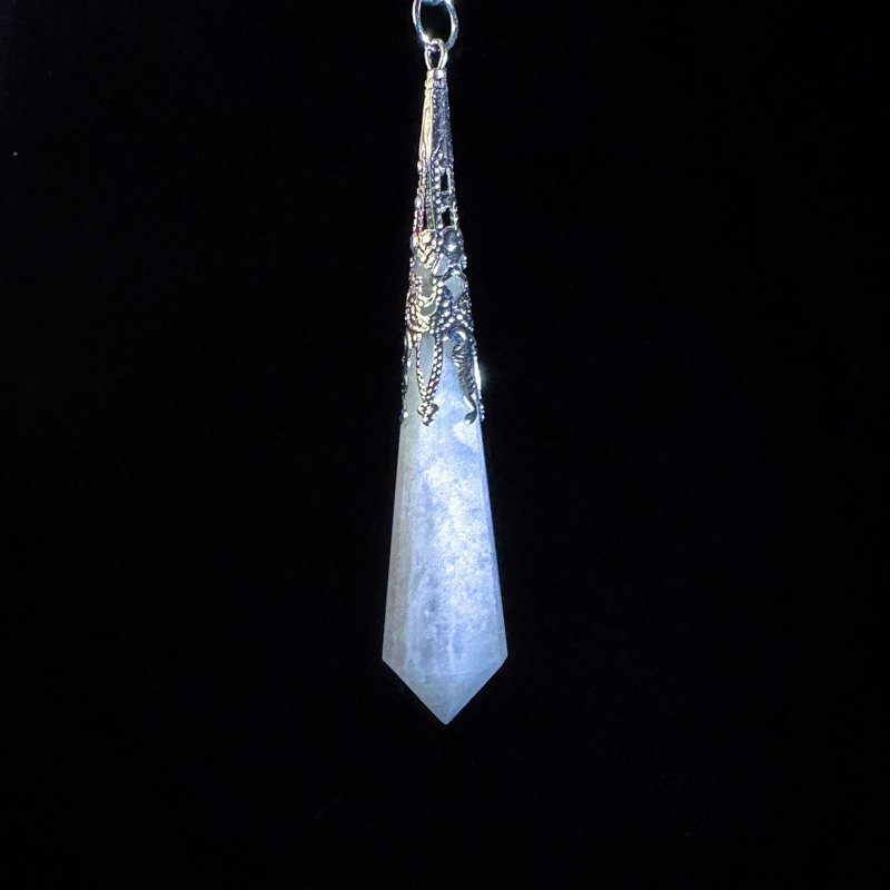 Natural blue moonstone pendulum necklace pendant. - สร้อยคอ - เครื่องประดับพลอย หลากหลายสี