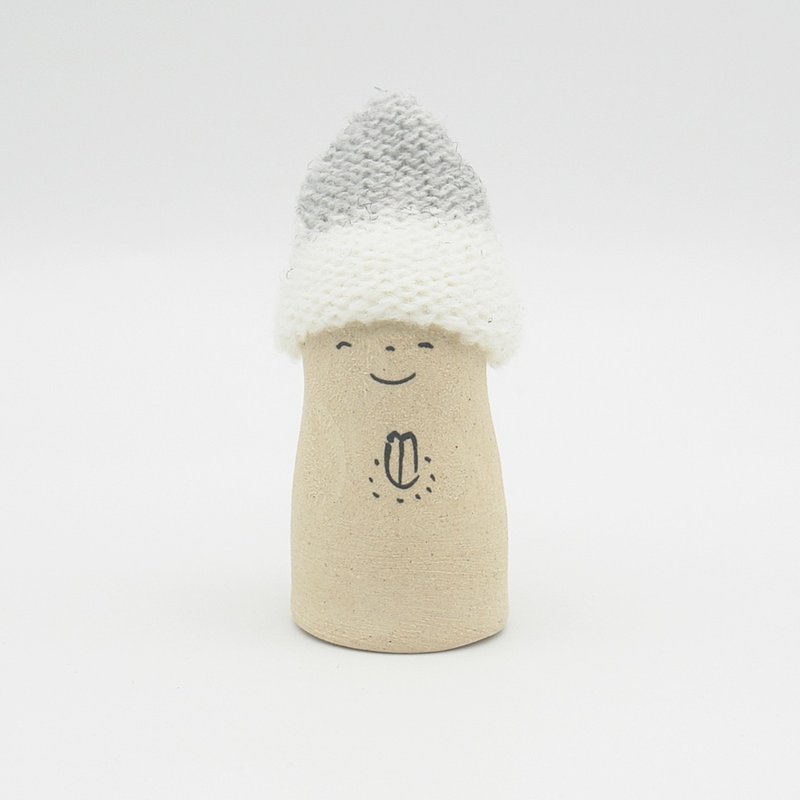 Handmade ceramic doll Jizo wearing a knit hat S size - Items for Display - Pottery Khaki