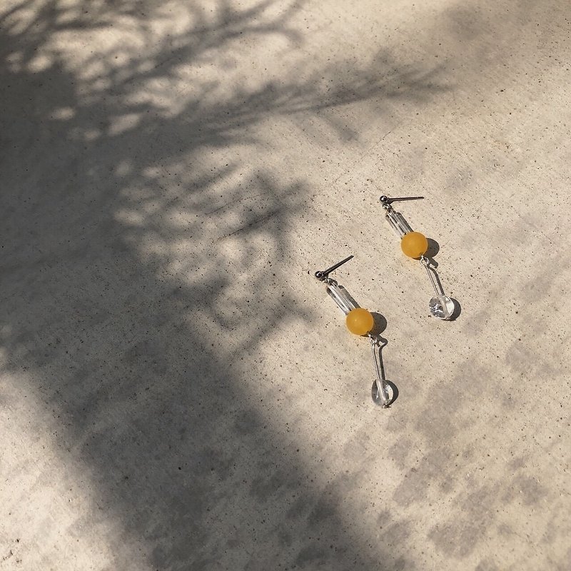 Zhu. handmade earrings - small yellow flowers - Earrings & Clip-ons - Gemstone Yellow